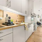 Modernes Im Kaiserkiez Apartman