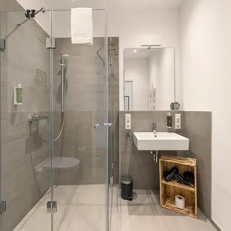 Modernes Im Kaiserkiez *